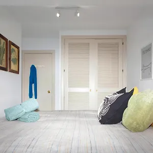 Apartamento Picasso's Dream Cozy & Chic Attic Plaza Merced, Málaga