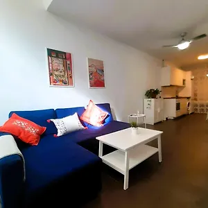 Apartamento La Caramba Amplio En La Playa, Málaga
